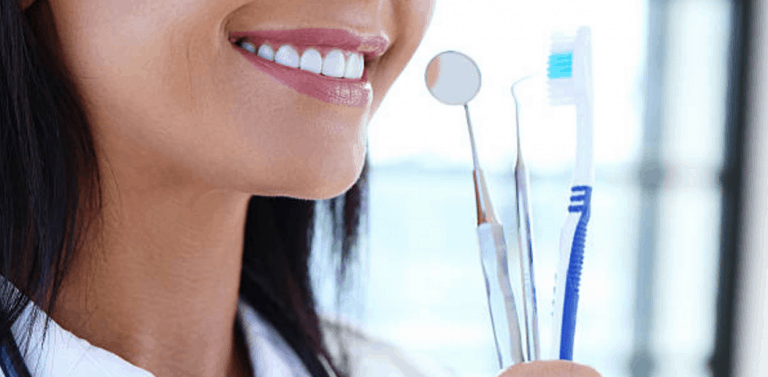 carillas dentales y cosmetica unidas de la mano