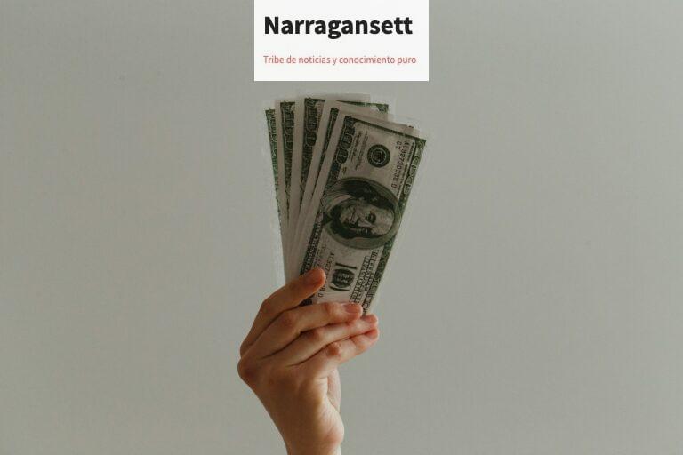 100 US dollar banknote